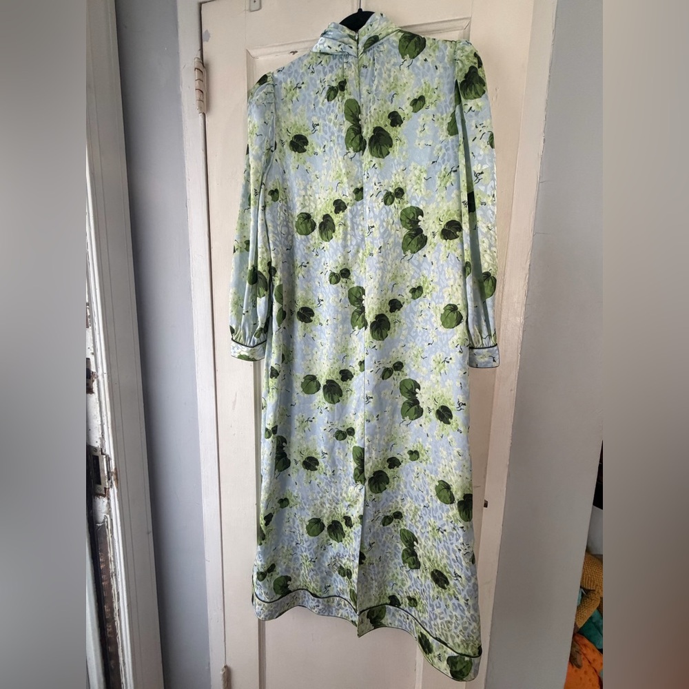 Tuckernuck Hydrangea Satin Faven Maxi Dress M - Picture 9 of 12